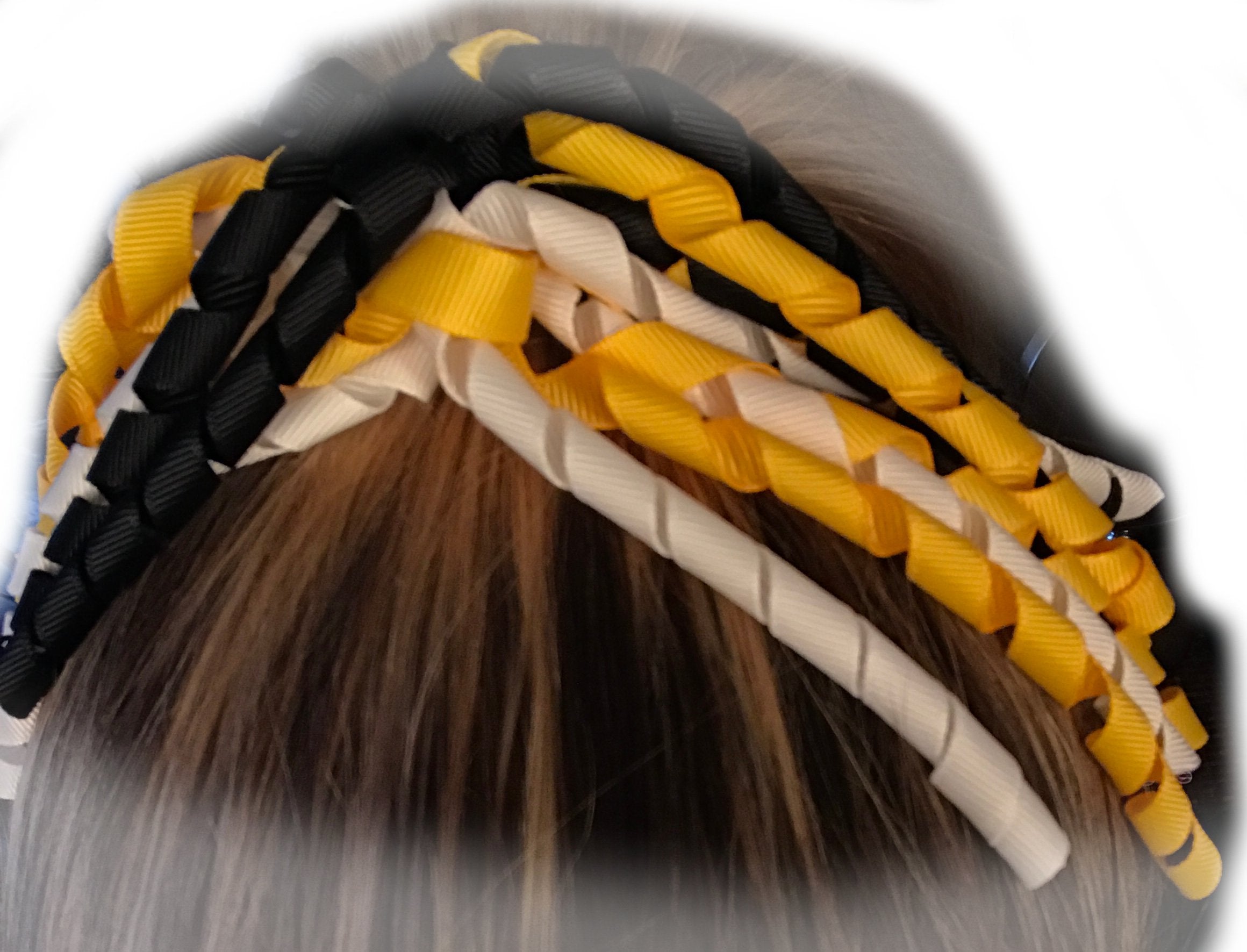 Cheer Ponytail Ribbon – black and yellow